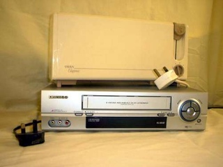 Illustration for article titled VHS Toaster Eats Breakfast, Not Tapes